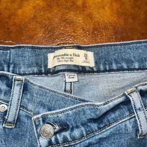 Abercrombie & Fitch The 90’s Straight Ultra High Rise Curve Loves